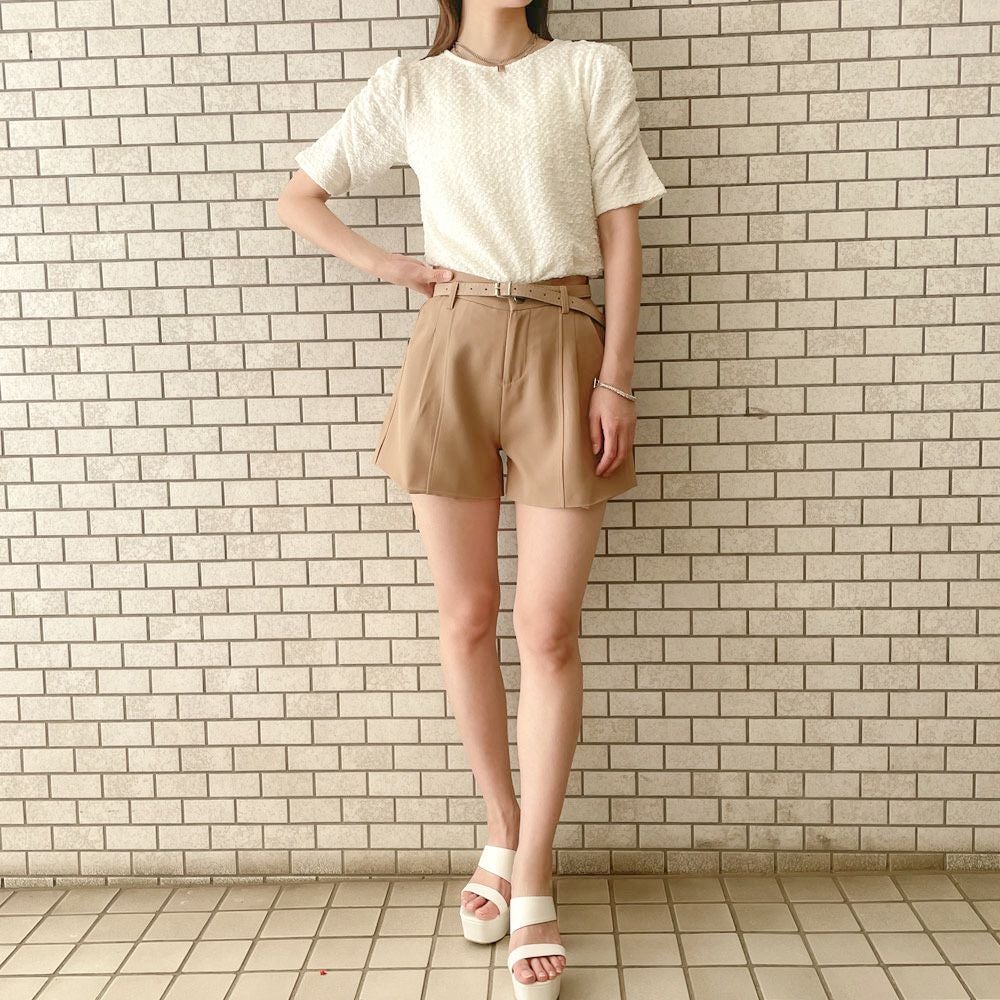 美脚×脚長シルエット》レディース 共ベルト付き タックショートパンツ