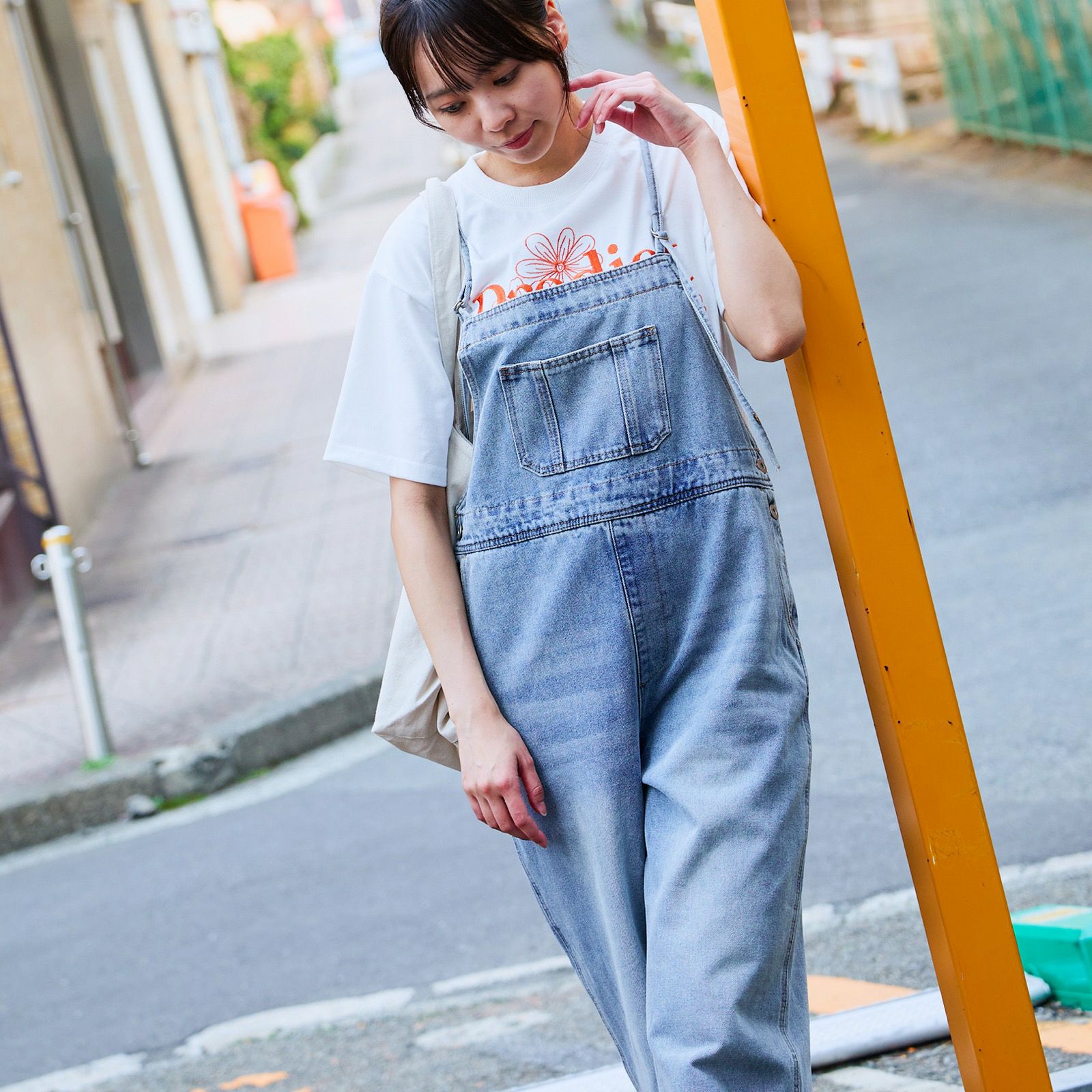 華奢ストラップ×美シルエット》レディース デニムキャミサロペット