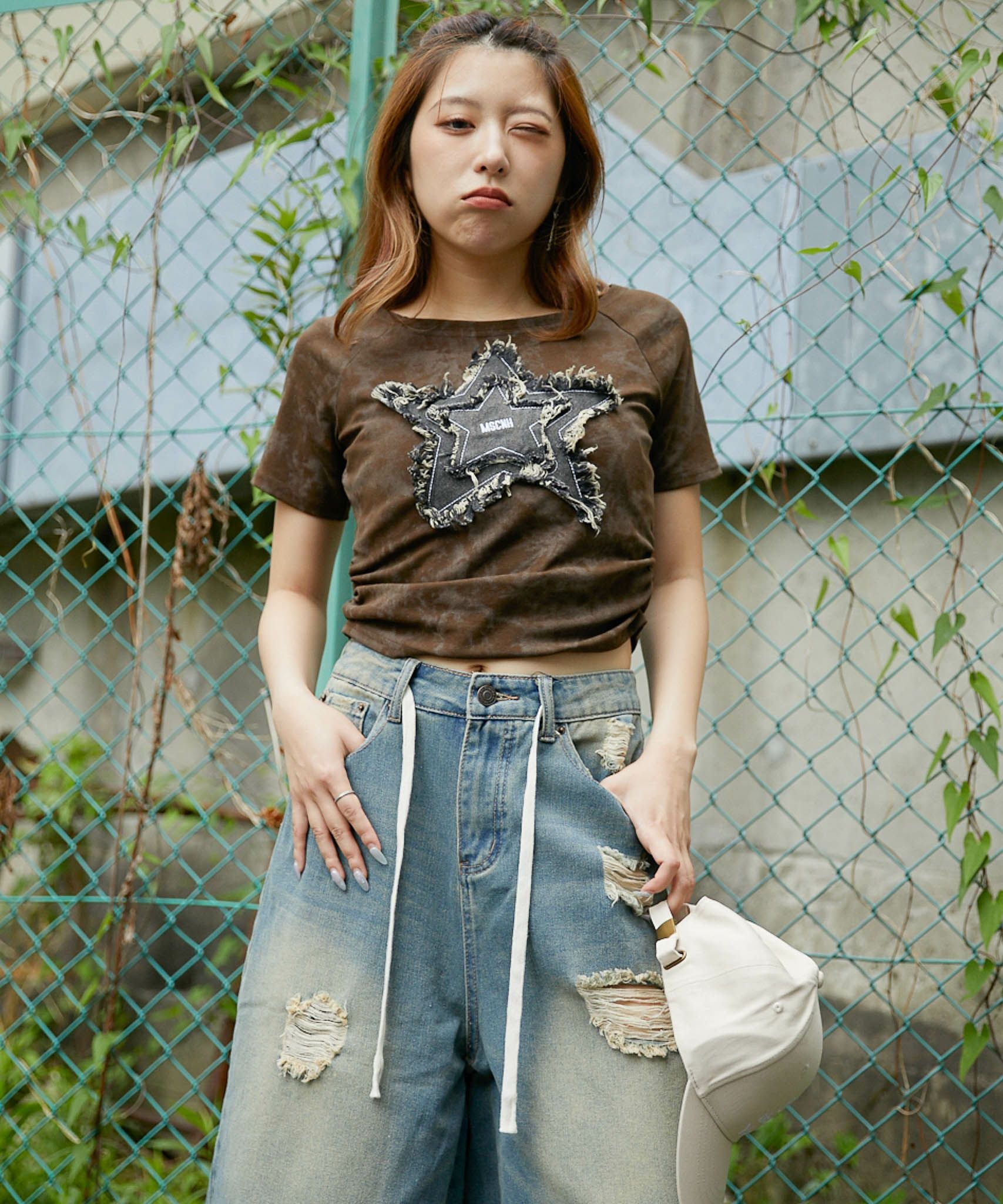 デニム星ワッペン×ムラ染め》リメイク風Tシャツ／こなれストリート | GORGE