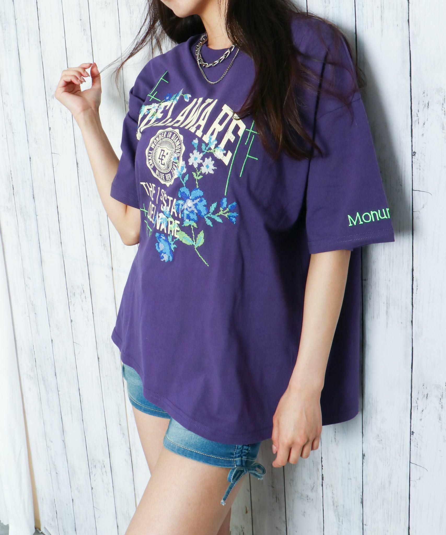 刺繍風ロゴ×花柄プリント》レディース ビッグシルエットTシャツ クロス