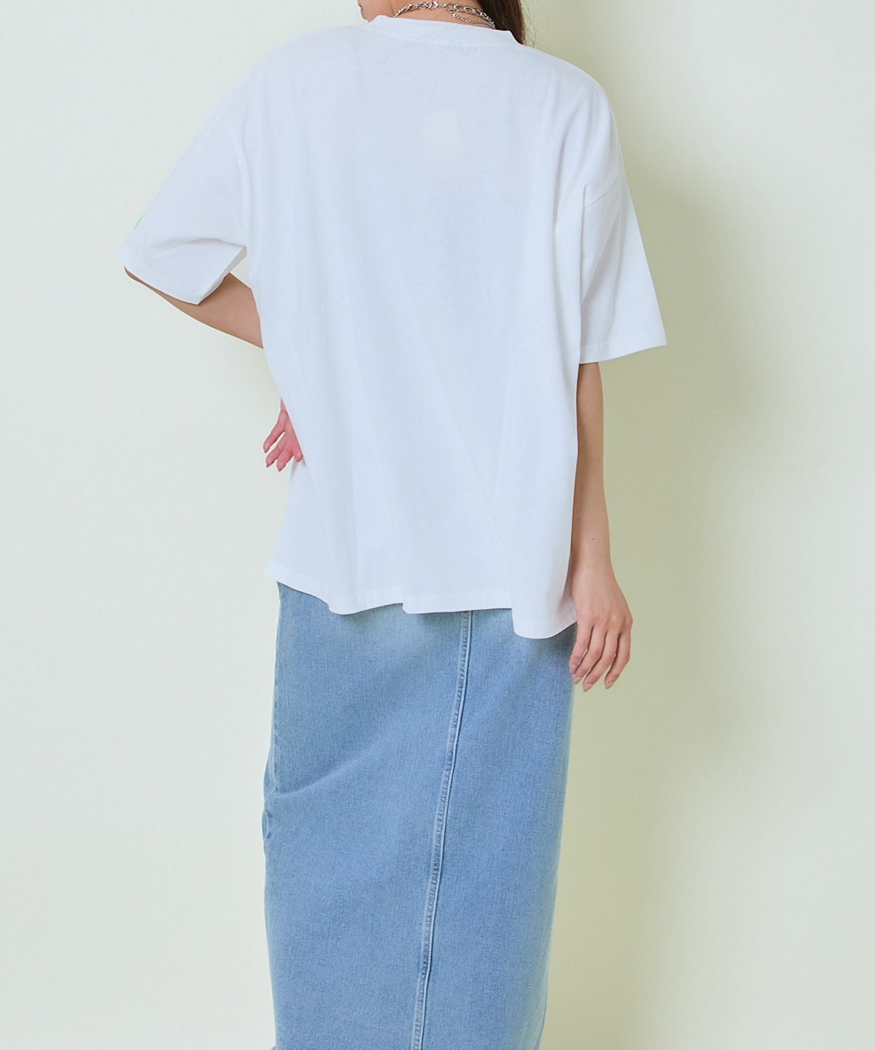 刺繍風ロゴ×花柄プリント》レディース ビッグシルエットTシャツ クロス