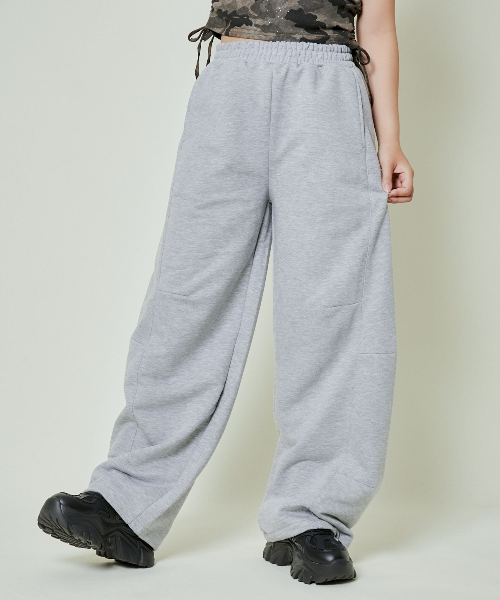裾ドロスト×ゆるストレート》レディース スウェットパンツ カーブ