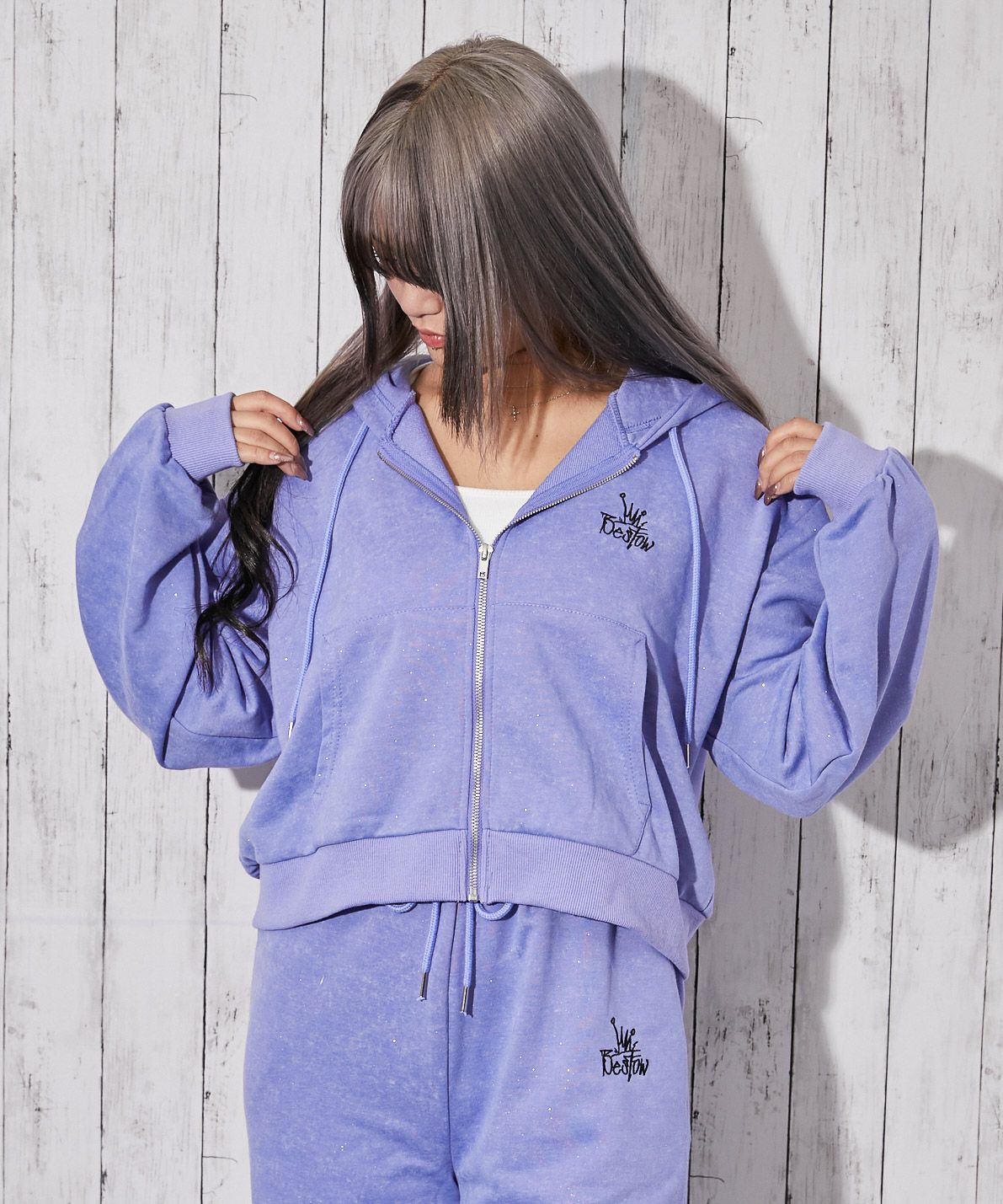 ラメ入り×ロゴ刺繍》レディース ジップアップパーカー 長袖 スウェット