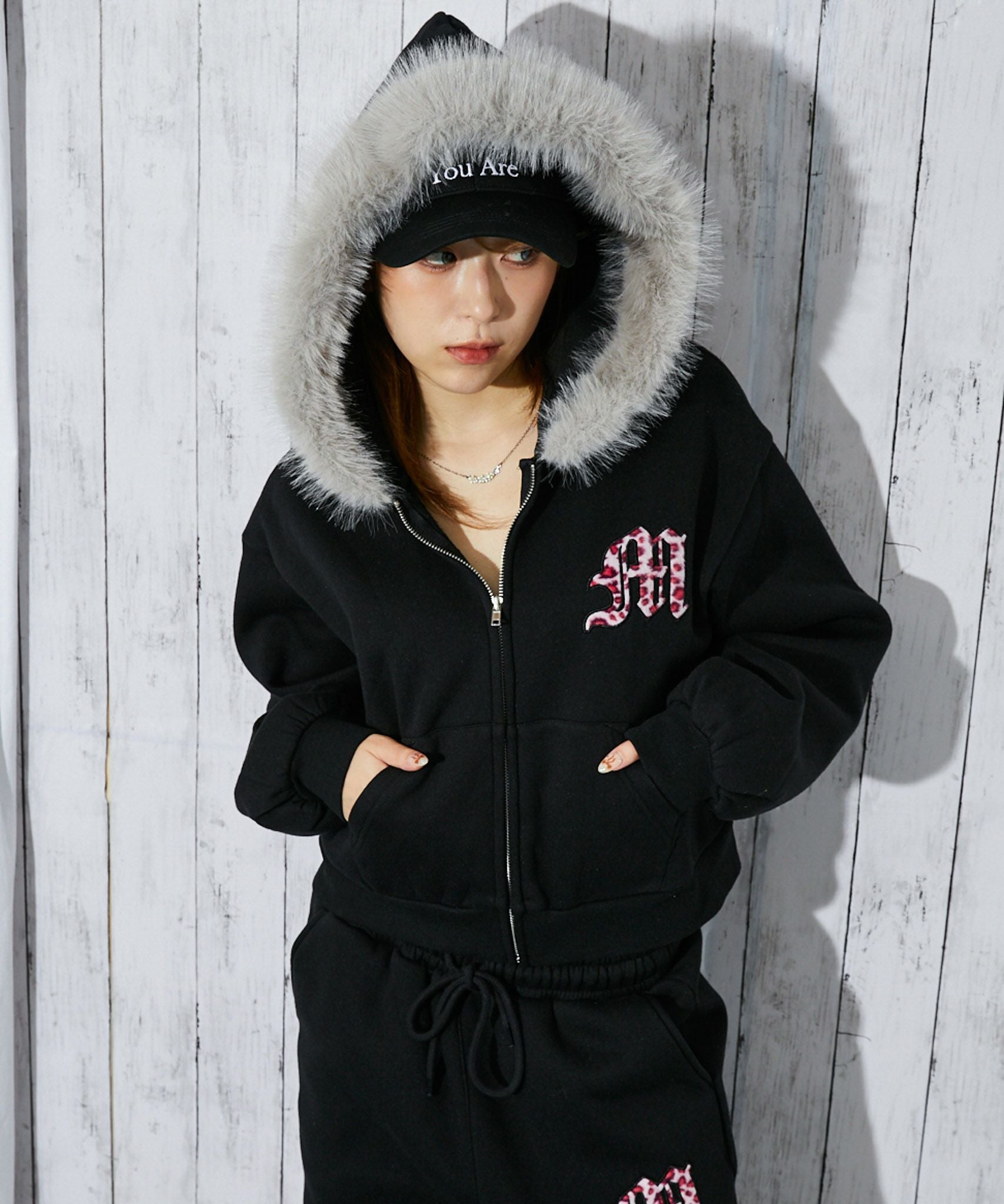yvng patra Pxrge Trxxxper　ファー　パーカー　グアピ ラグジュアリーフェイクファーで魅せる BOA HOODIE – PEET ONLINE STORE