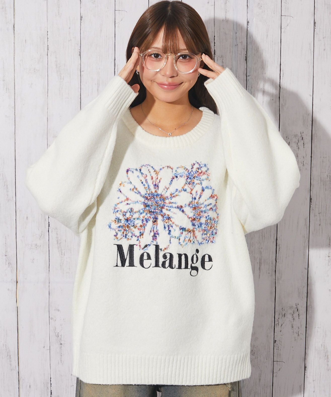 テープヤーン×ロゴ刺繍》レディース ニット プルオーバー 花柄モチーフ