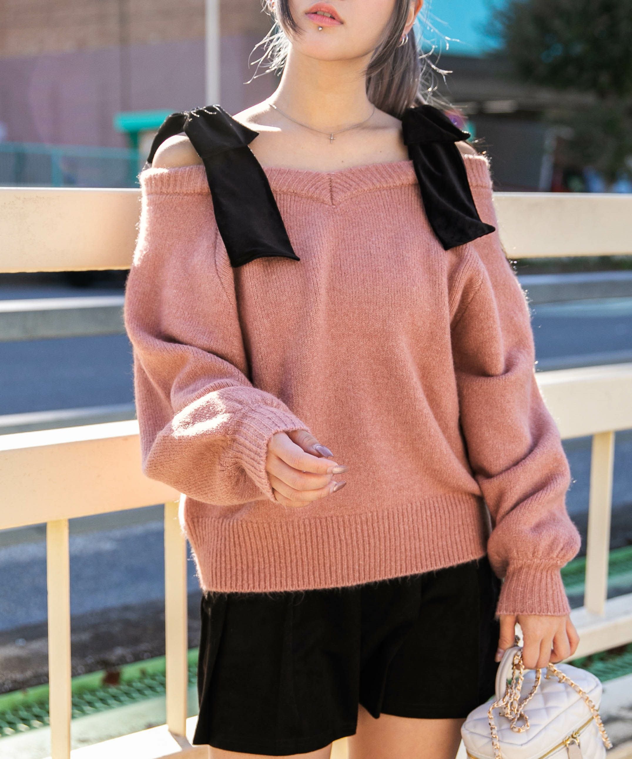 ベロアリボン×ふわモコ柔らか》ワイドネックニットトップス 冬◎ | GORGE