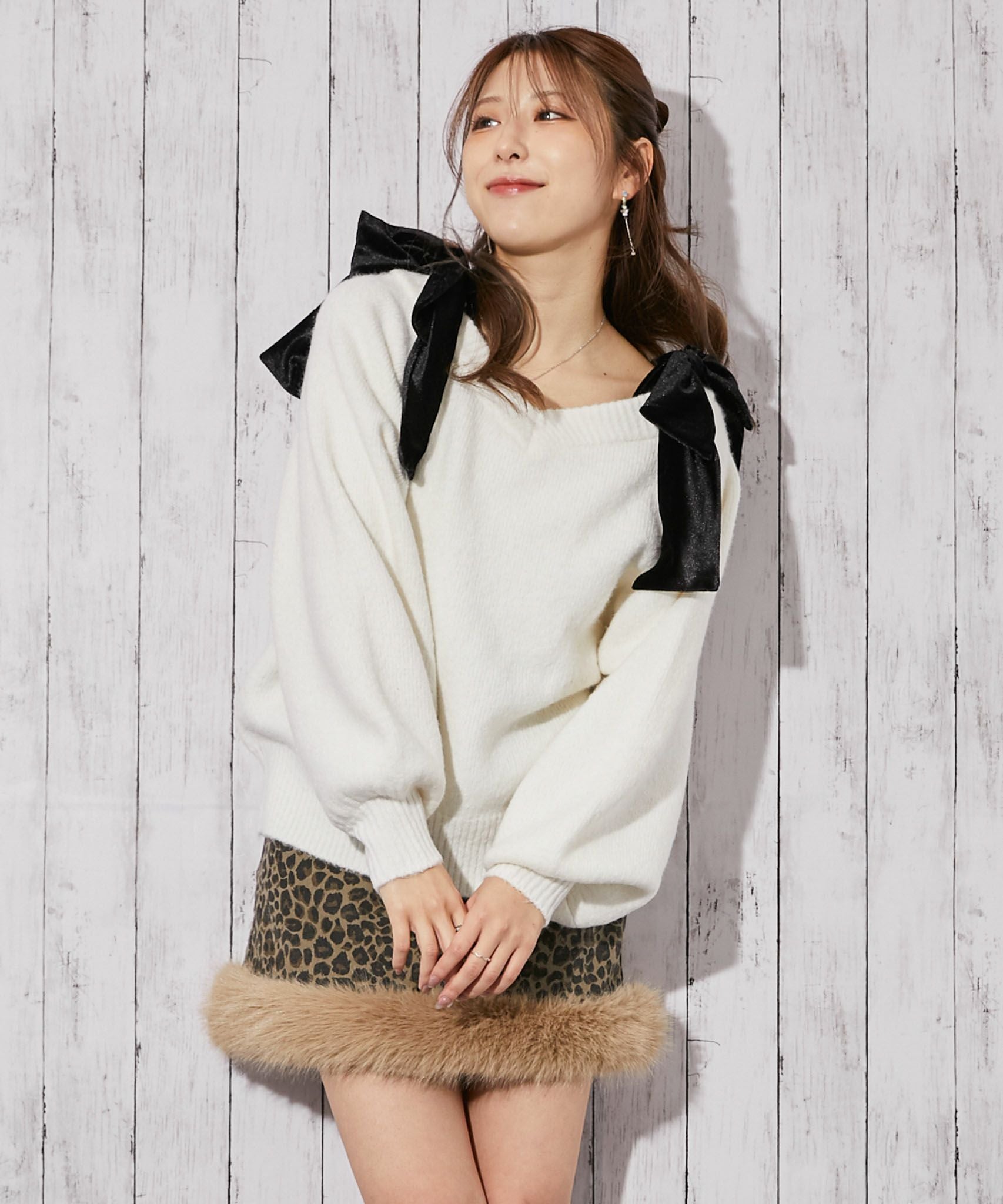 ベロアリボン×ふわモコ柔らか》ワイドネックニットトップス 冬◎ | GORGE