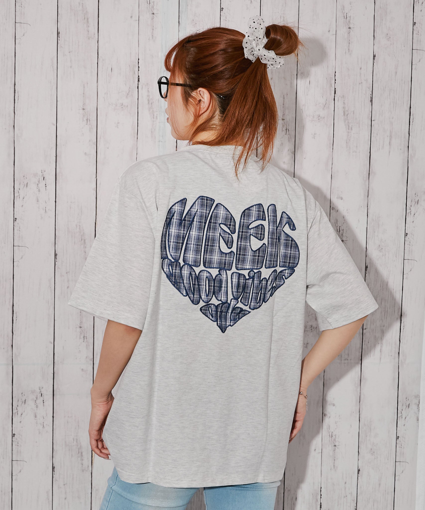 チェックハートロゴ》バックプリントTシャツ／ストリート／春夏／全4