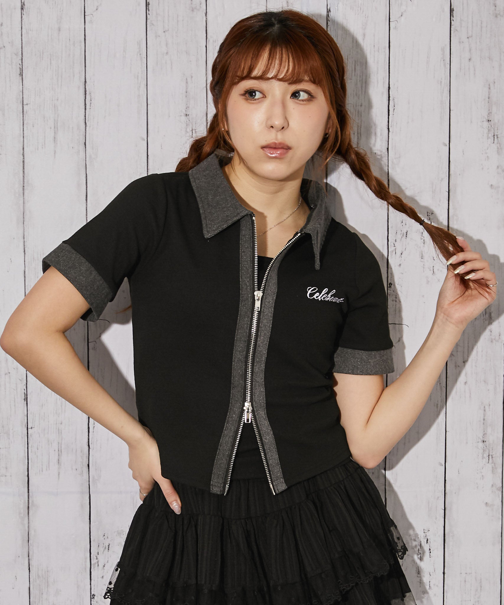 Cygne とんがりトップス半袖 Emily　ブラック　0 美品 デニム衿ZIPトップス》カットソー／カジュアル／Y2K／春夏秋／全
