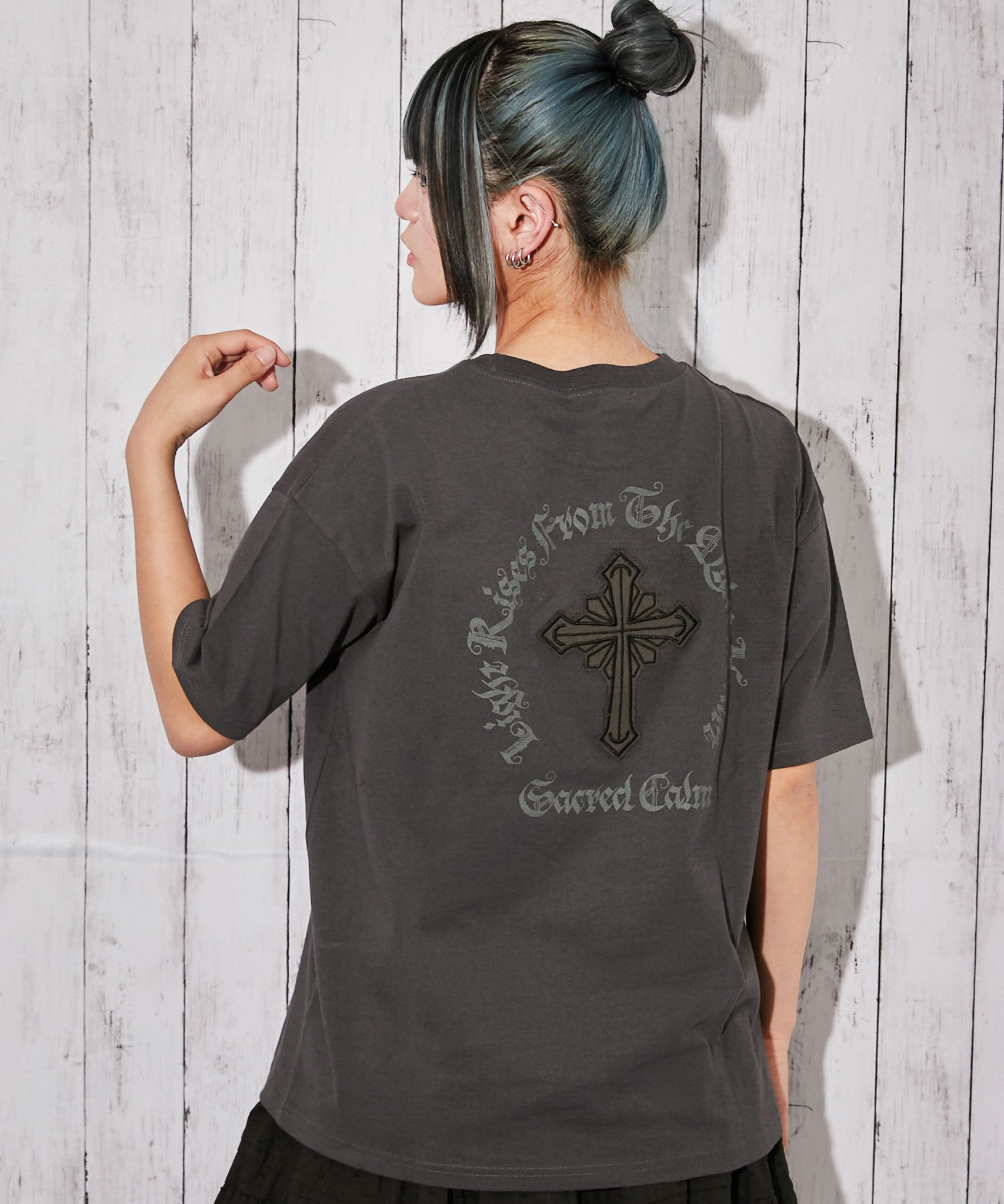 クロスバックプリント》BIG Tシャツ／ストリート／春夏／全3色