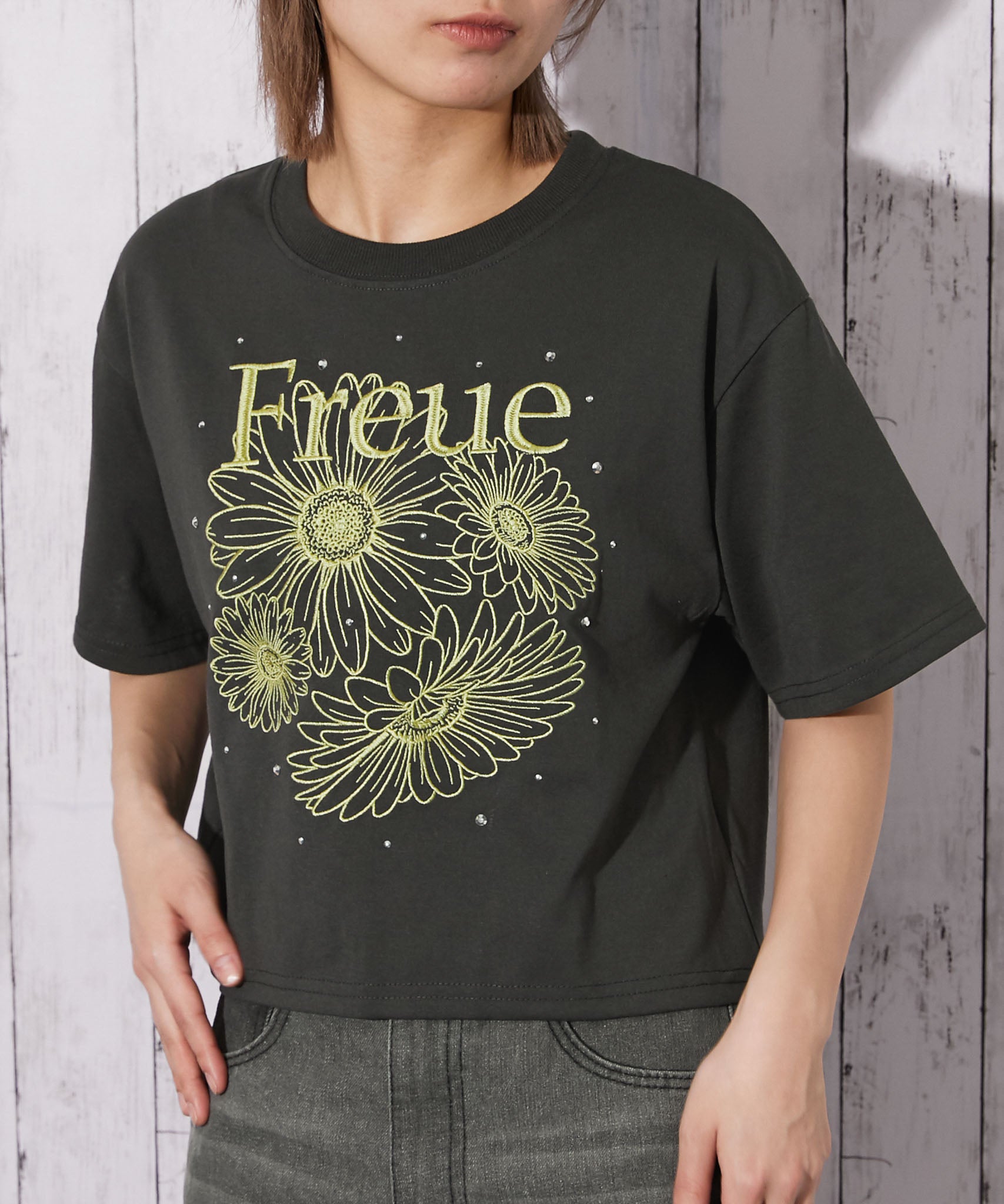 IL 花柄刺繍 Tシャツ スカート セット SET]フラワーフォトTEE+フラワープリントIラインギャザースカート(2set