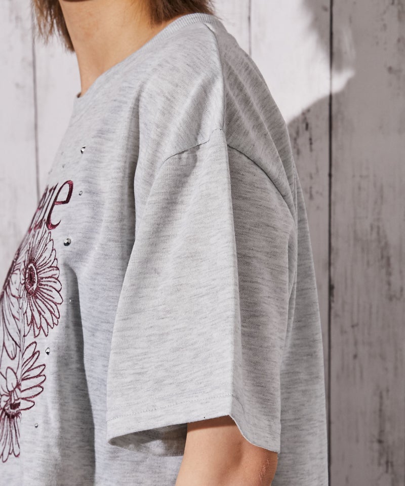 花柄刺繍×ラインストーン》短丈Tシャツ／Y2K／春夏／全4色 | GORGE
