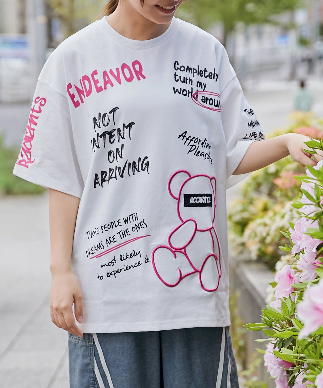 くまビッグ刺繍×落書きロゴ》Tシャツ／ストリート／春夏／全2色 | GORGE