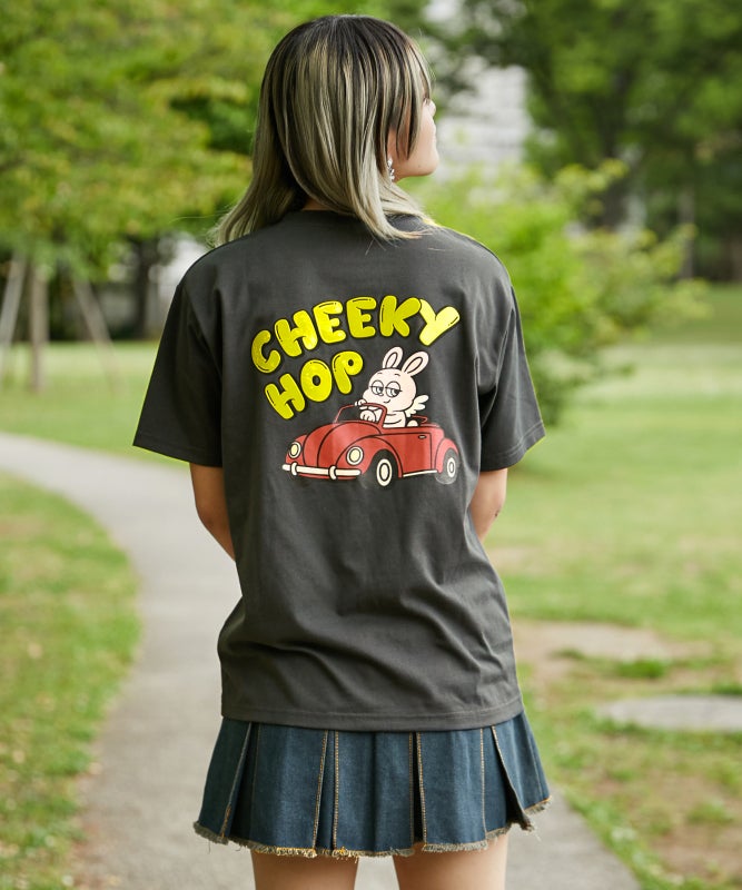 うさぎキャラ×バックプリント》Tシャツ／ストリート×カジュアル／春夏